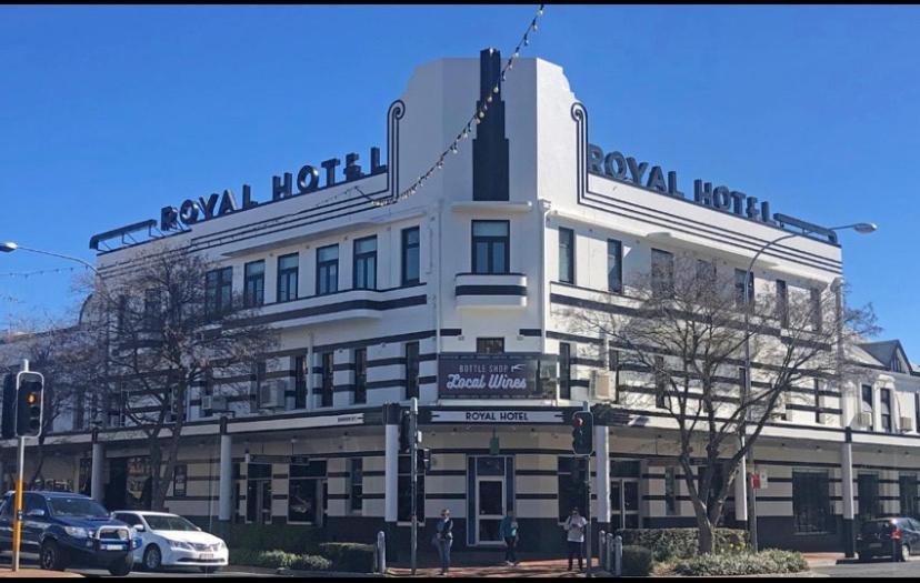 Royal Hotel Ориндж Екстериор снимка